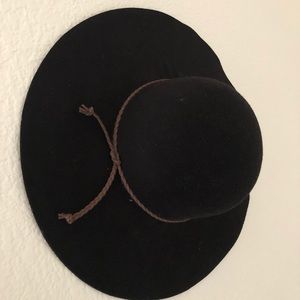 Brown floppy hat